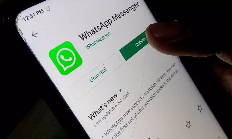 WhatsApp Update: Sideways Swiping is Back for Easy Navigation