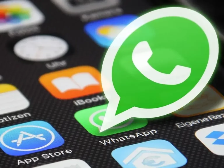 WhatsApp Encourages Users to Bring Friends Onboard